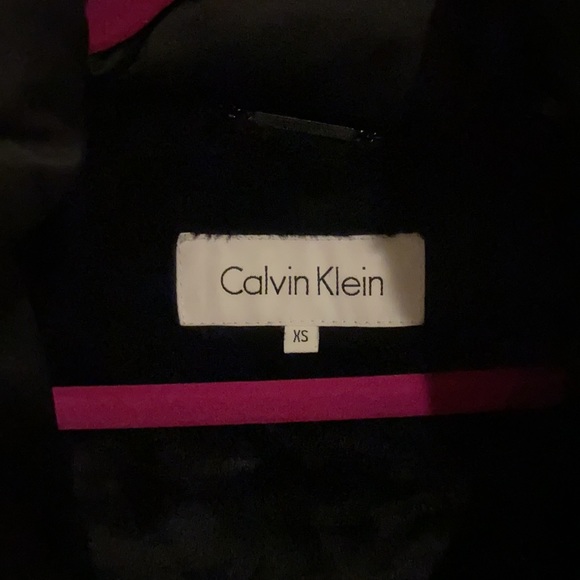 CALVIN KLEIN zip up winter bubble jacket with satin finish and fur lined hood - Picture 3 of 5